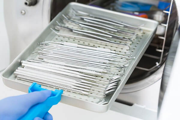 Dụng cụ y tế bằng inox